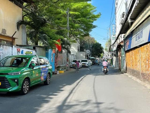 Siêu phẩm 5 tầng/T. Máy hẻm 276 Thống Nhất 66m2 tặng NT ở ngay cạnh Cityland nhỉnh 10 tỷ