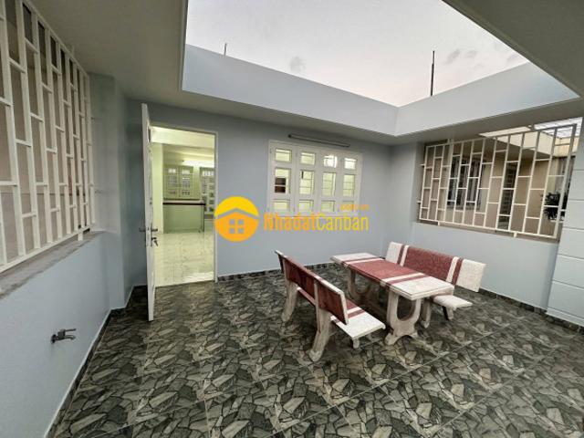 Siêu phẩm 5x18 1 hầm, 4 tầng kinh doanh đa ngành nghề gần vạn phúc city