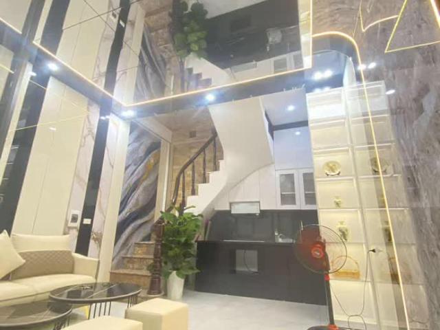 Siêu Phẩm Cực Hiếm – Hoàng Mai – Nhà Đẹp Ở Ngay – Giá 5.36 Tỷ – Không Có Căn Thứ Hai