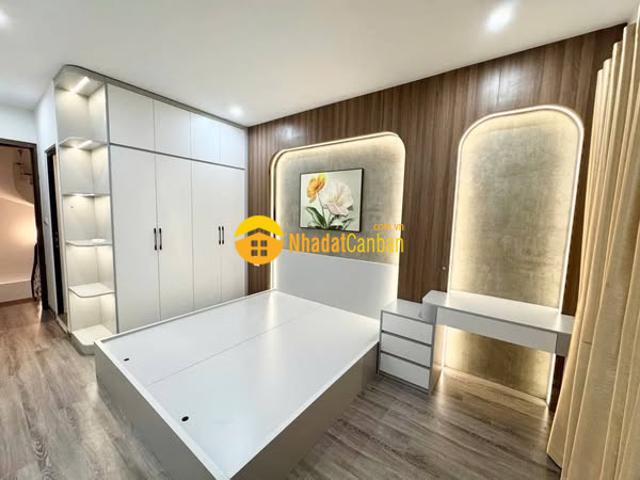 Siêu phẩm bát khối phân lô vip 35m2, 5 tầng đẹp long lanh giá chỉ nhỉnh 4 tỷ