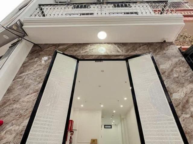 Siêu Phẩm Dòng Tiền Phố Minh Khai 6 Tầng Thang Máy, Ngõ Thông Oto, Vị Trí Đẹp Giá 12.5 Tỷ