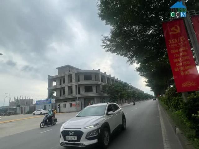 Siêu phẩm khù khê từ sơn khu trưng bày sản phẩm