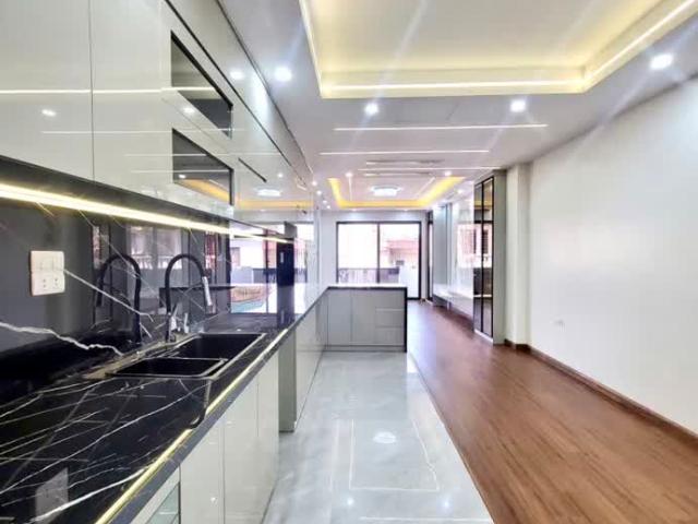 Siêu Phẩm Hoàng Mai, Mới Đẹp Hàng Xóm Time City ô tô tránh kinh doanh 65m2 giá 18 tỷ