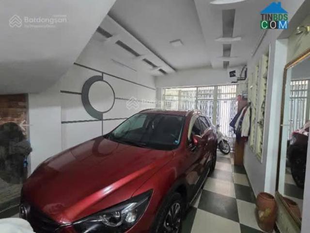 Siêu phẩm Hoàng Quốc Việt, quận Cầu Giấy, ngõ phân lô, ô tô, giáp phố, lô góc, 63m2* Mặt tiền: 5.8m