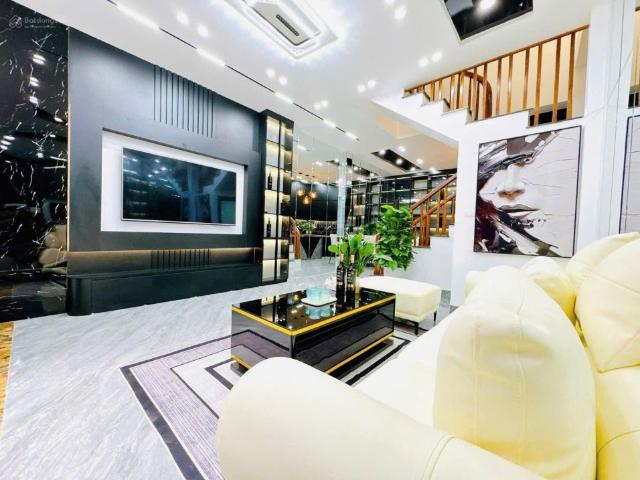 Siêu phẩm! Hoàng Văn Thái ô tô đỗ cửa, nhà đẹp ở ngay, ngõ rộng, thoáng, 50m2*5T