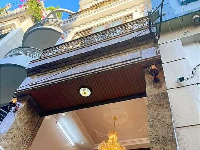 Siêu Phẩm Mặt Phố Hai Bà Trưng! Khách Sạn 5 Sao 7 Tầng Thang Máy 52m2 Giá Nhỉnh 16tỷ