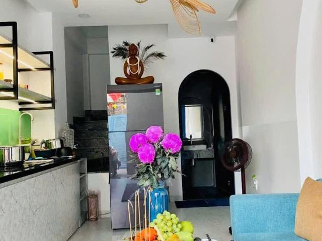Siêu Phẩm Mặt Tiền Hẽm Hụt Vài Mét Nhà Thiết Kế Hiện Đại K. Gian Thoáng
