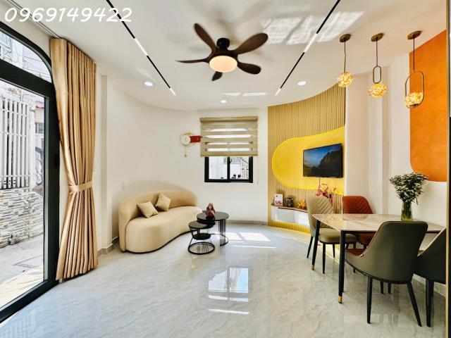 Siêu phẩm mới đẹp 2 mặt tiền hẻm xe hơi 7 chỗ tới nhà 2 tầng dtsd 50m2. Nhỉnh 5ty