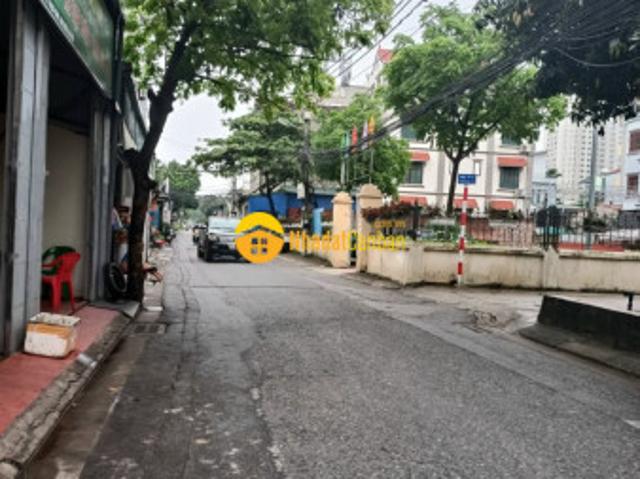 Siêu phẩm ngọc trì, long biên 5 tầng, gara, ngõ oto tránh, full nội thất giá nhỉnh 6 tỷ