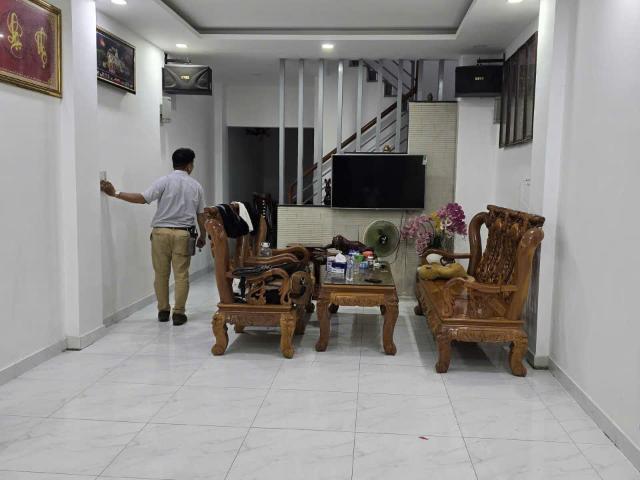 Siêu Phẩm nhà Đoàn Giỏi Tân Phú đối diện Aeon Tân Phú 56m2,4 Tầng Nhỉnh 5 tỷ
