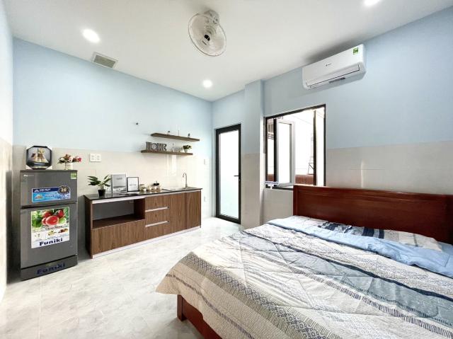 Siêu Phẩm STUDIO Cửa Sổ Lớn Full Nội Thất Ngay Trần Não