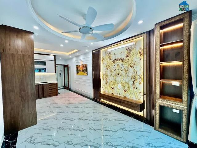 Siêu Phẩm Phố Đồng Cổ 39M 5T Giá 8,6 Tỷ Nhà Đẹp Thoáng Sáng – Ngõ Thông