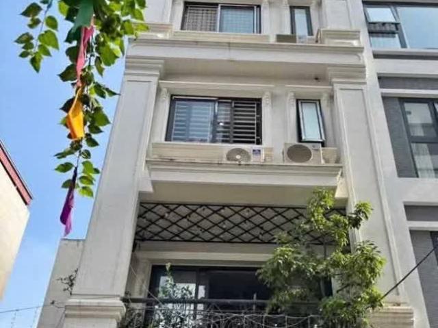 Siêu Phẩm Phố Vip Đào Tấn Ô Tô Vào Nhà DT 40M2 5tầng Dân Xây Lô Góc Thoáng Vĩnh Viễn