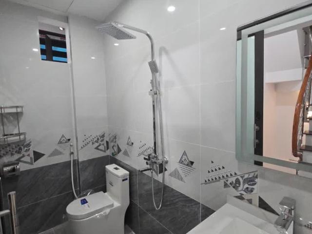 Siêu Phẩm Trung Tâm Ngã Tư Sở 5 Tầng, Thang Máy, 3 Mặt Thoáng – Chỉ Hơn 13 Tỷ
