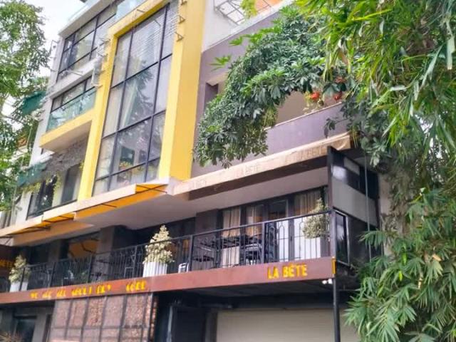 Siêu VIP Mặt Phố Âu Cơ, Tây Hồ, 355M2 6T Thang Máy MT 16M, Chỉ 135 Tỷ ️