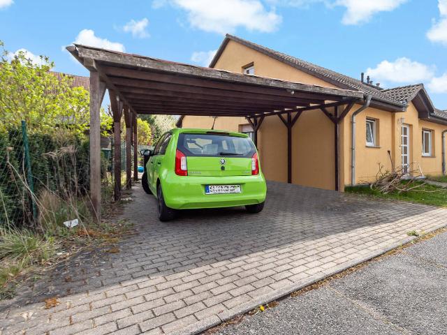 Sie wollen der Stadt entfliehen? Doppelhaushälfte in Landsberg OT Niemberg
