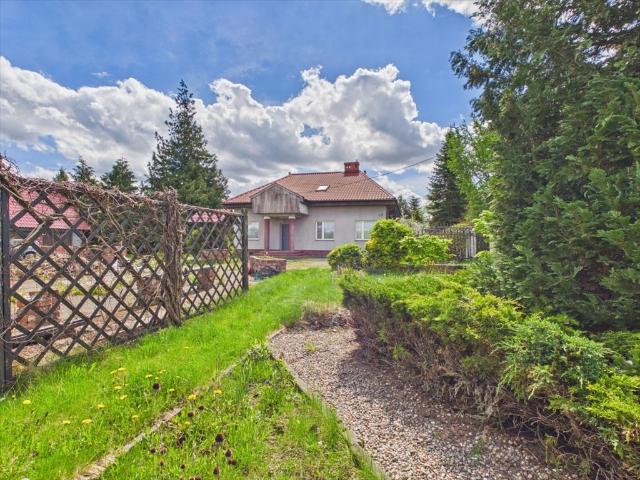 Siedlisko w Liniewie: 221 m², 7300 m² działki, prywatność