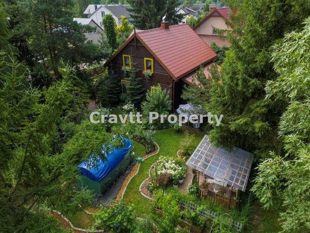 Siedlisko z domem 200 m2, ogród, garaż, odnowiony