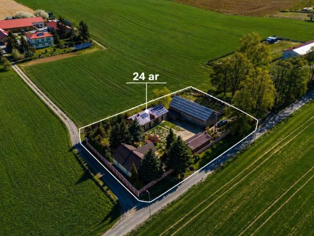 Siedlisko z potencjałem w Tomaszowicach, 90 m², działka 24 arów
