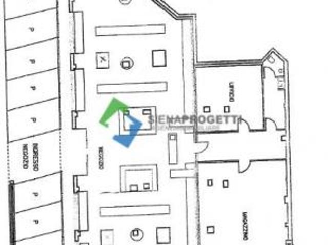 Siena zona Porta Ovile si vende o si affitta locale commerciale di circa mq 450