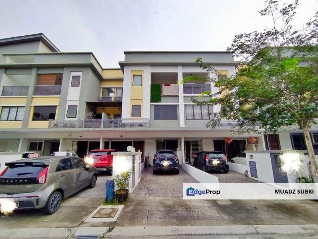 Sierra 1, Odora Parkhomes