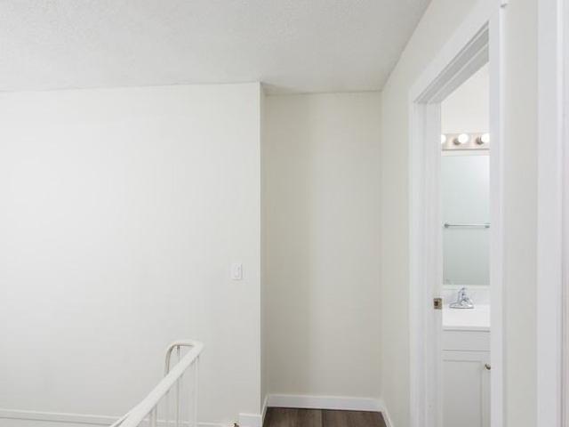 Sierra Gardens 2 Bedroom Home for Rent at 2200 Woodview Dr Sw, Calgary, AB T2W 3N6 Woodlands