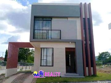 SIERRA POINT 3 BR HOUSE FOR SALE AYA IN MINGLANILLA