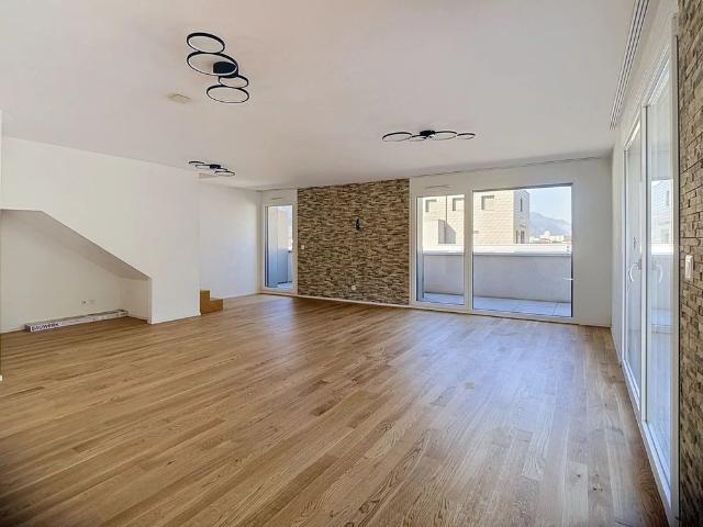 Sierre | Beautiful recent duplex attic apartment with 4.5 rooms