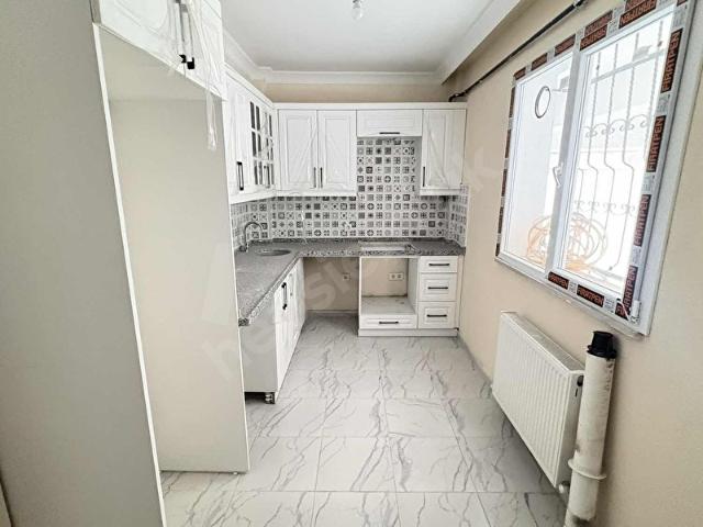 SIFIR 2+1 BAHÇE KULLANIMLI1025.SOKAK VİDEOLU ASANSÖRLÜ