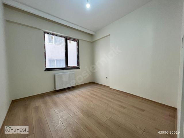 SIFIR ARA KAT 4+1 EBEVEYN BANYOLU METRO 500 METRE BÜYÜK DAİRE