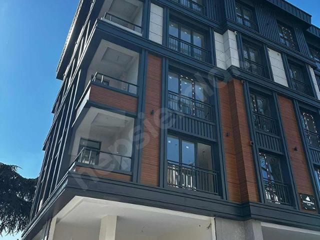 SIFIR BAKIRKÖY ZUHURATBABA DA YÜCE TARLA CADDESİ ÜZERİ 110M2 2+1