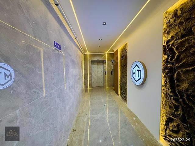 SIFIR BİNA MERSA TACAR İNŞAAT YAPIMI VİTRİN PARK CADDE ÜZERİ 3+1