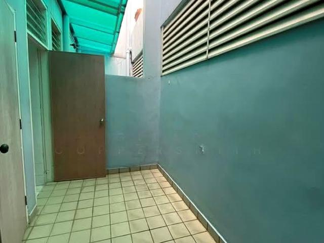 Siglap Centre D15, Apartment