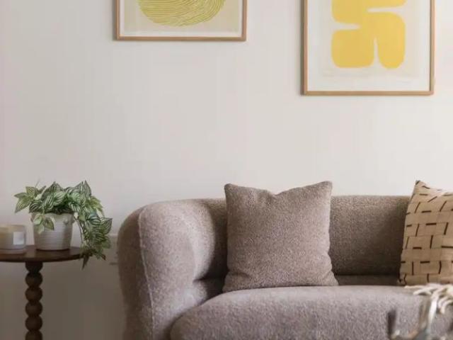 Signal — One Bedroom