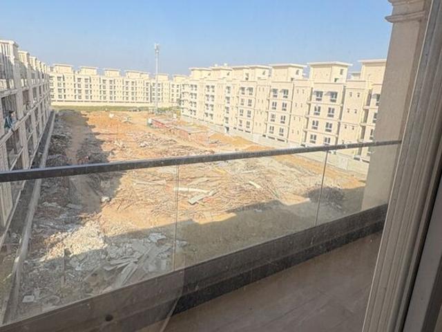 Signature Global City 2 Bedroom 1000 Sq. Ft. Apartment in Sector 37d Gurgaon Listing ID: #10044