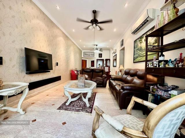 Signature Park D21, Condominium