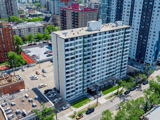 Signature Tower Studio Apartment for Rent at 10145 121 St Nw, Edmonton, AB T5N 1K5 Oliver