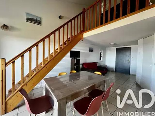 Signes 83870 Achat / Vente appartement 3 pièces t3 au dernier étage parking