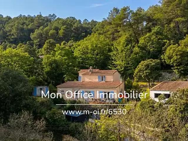 Signes 83870 Achat / Vente maison 4 pièces t4 piscine jardin
