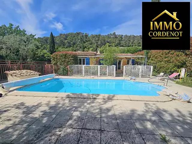 Signes 83870 Achat / Vente maison 4 pièces t4 piscine parking