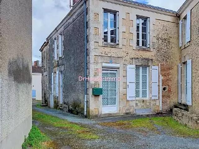 Sigournais 85110 Achat / Vente maison 3 pièces t3 parking