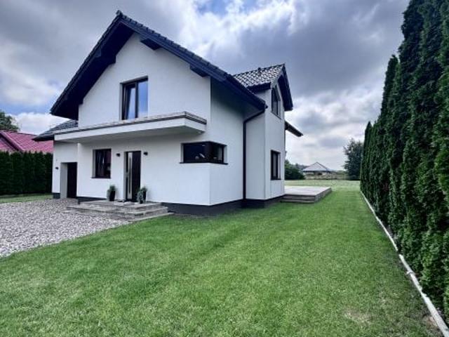 Sikorskiego 15 185 m², Węgorzyno