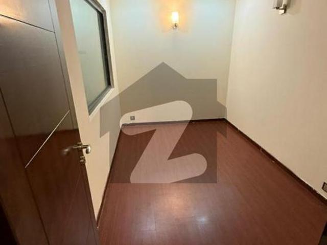 Silver Oaks F 10 3 Bedroom Compact Unfurnished Apartment Available For Rent Beautiful Location Silver Oaks Apartments