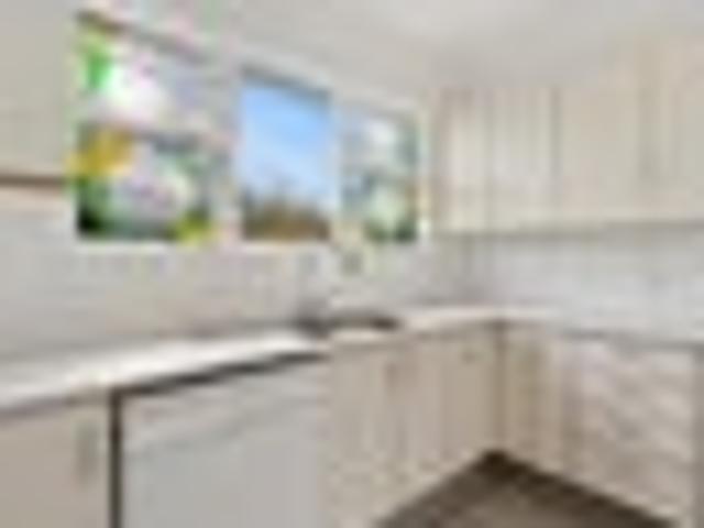 Silverstream, 3 bedrooms, $650 pw