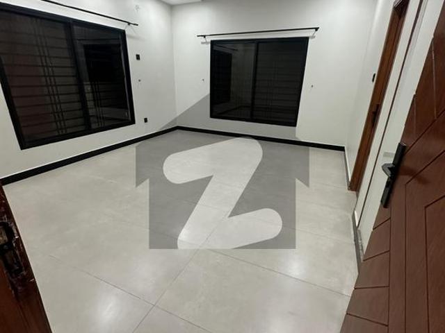 Silent commercial bungalow available for rent gulshan e iqbal block 7 500 sqyard gulshan e iqbal block 7