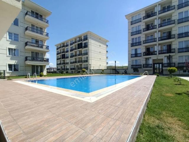 Silivri Mimar Sinan Mah Havuzlu Site İçinde 2+1 Kiralık Daire