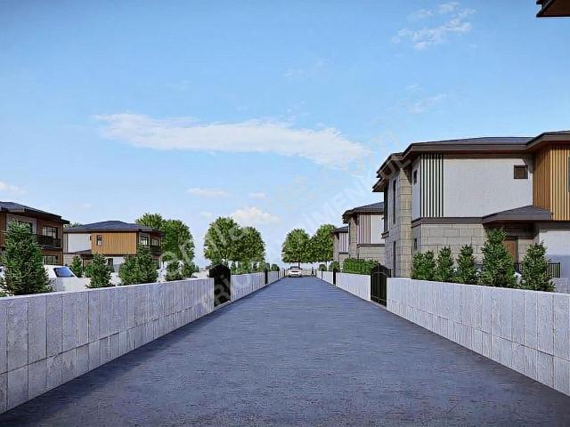 Silivri Ortaköyde Satılık İskanlı Havuzlu Müstakil Villa