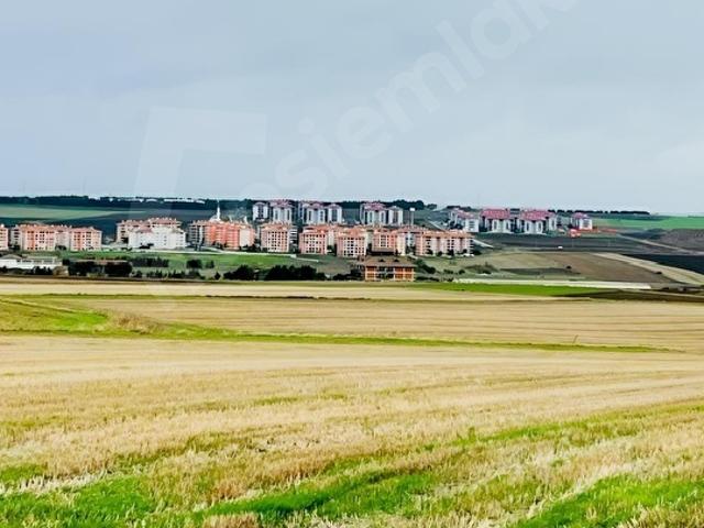 Silivri Alipaşa Mahallesinde Satılık 358M İmar Sınırında Tarla