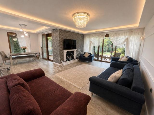 Silivri Buyukcavusluda Villa