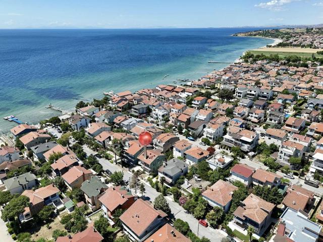 Silivri Denizkent Sitesinde Satılık 4+1 Denize 100 Metre Villa